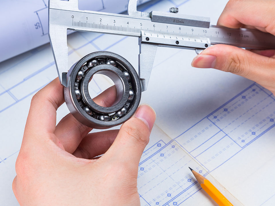 Method for Regularly Checking the Failure of Outer Spherical Bearings